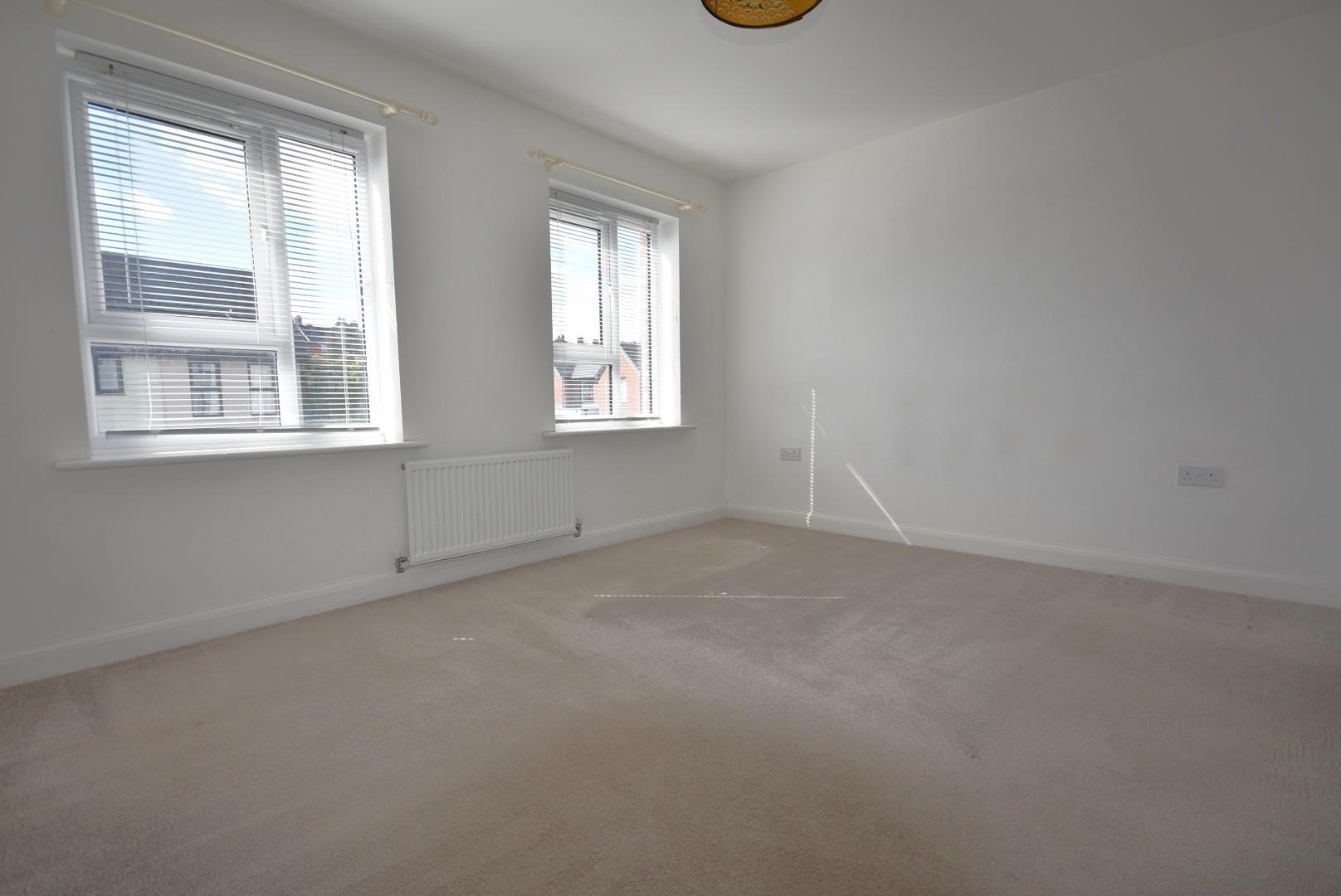 10 Clos Cymmer, Barry, CF62 5DL